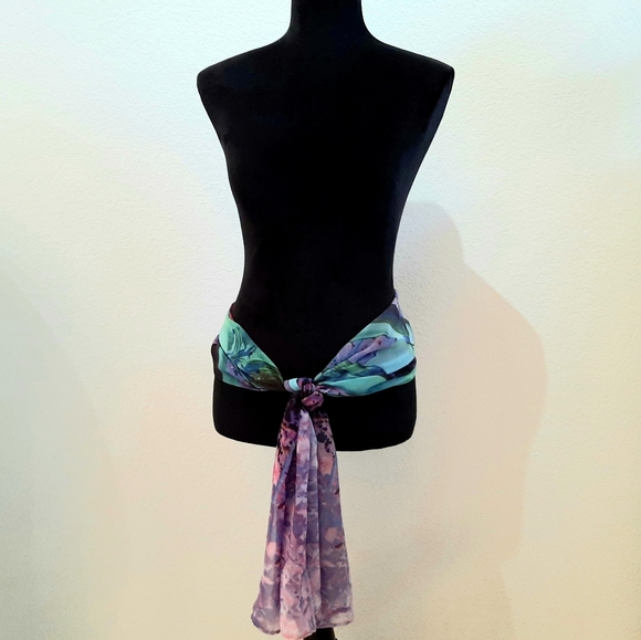 Designer Scarf - Picture 7 of 16